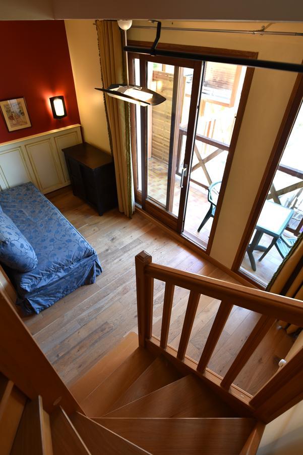 Les Lodges Du Lac Saint-Alban-de-Montbel Room photo